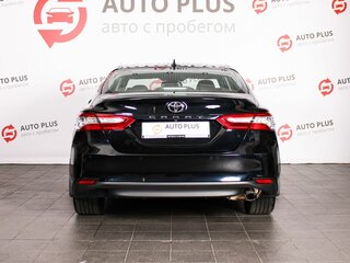 2022 Toyota Camry VIII (XV70) Рестайлинг, чёрный, 3099000 рублей, вид 4