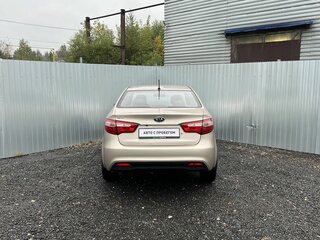 2012 Kia Rio III, бежевый, 580000 рублей, вид 4
