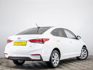 2017 Hyundai Solaris II, белый, 999000 рублей, вид 4