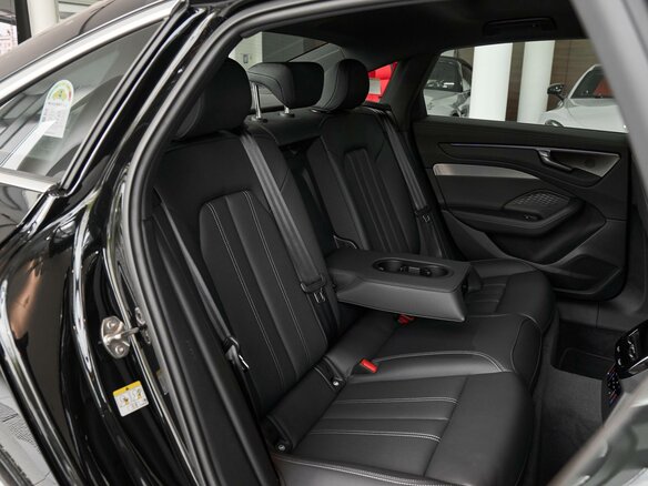 2026 Audi A6 VI (C9), чёрный, 8490000 рублей - вид 14
