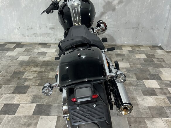 2024 Harley-Davidson Breakout, чёрный, 2345000 рублей - вид 10