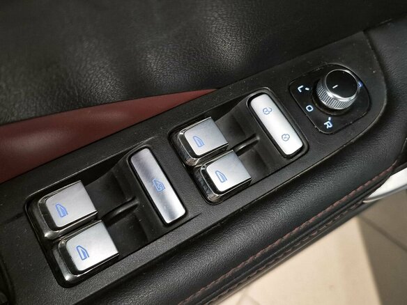 2022 Geely Coolray I, серебристый, 1299000 рублей - вид 22