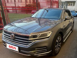 2019 Volkswagen Touareg III, серый, 4550000 рублей, вид 1