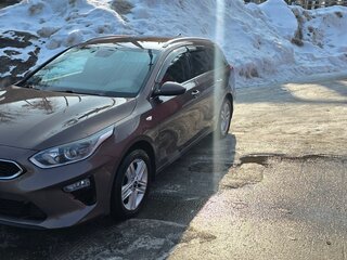 2019 Kia Ceed III, коричневый, 1599999 рублей, вид 1