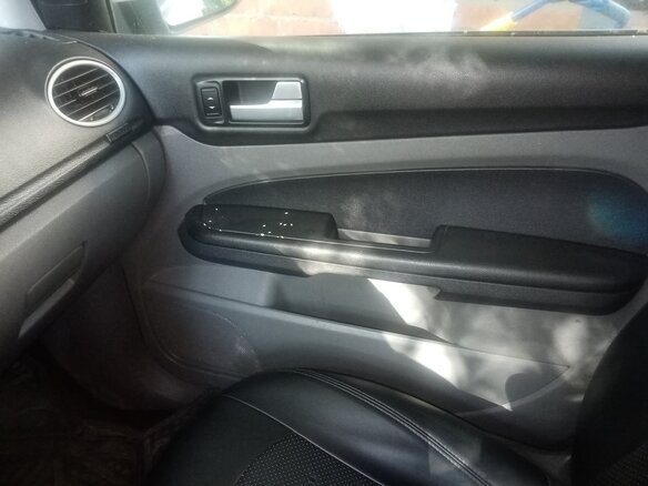 2008 Ford Focus II Рестайлинг, белый, 630000 рублей - вид 4
