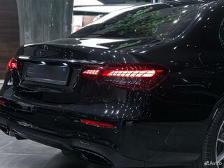2021 Mercedes-Benz E-Класс 200 V (W213, S213, C238) Рестайлинг, чёрный, 4400000 рублей, вид 4