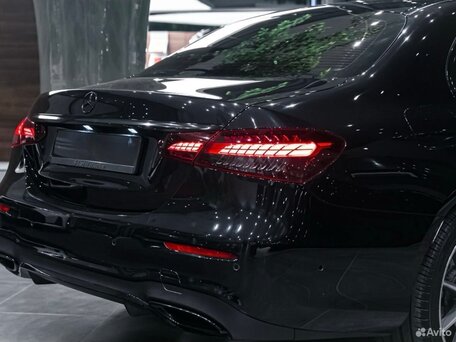 2021 Mercedes-Benz E-Класс 200 V (W213, S213, C238) Рестайлинг, чёрный, 4400000 рублей, вид 4