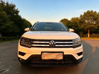 2022 Volkswagen Tharu I, белый, 1350000 рублей, вид 2
