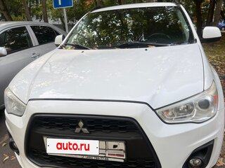 2012 Mitsubishi ASX I Рестайлинг, белый, 975000 рублей, вид 2
