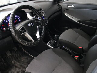 2014 Hyundai Solaris I, серебристый, 649000 рублей, вид 5