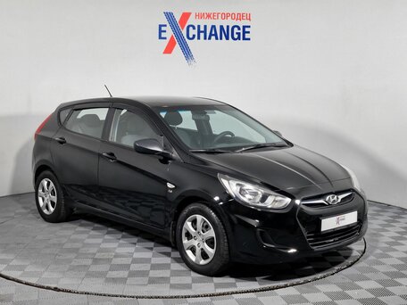 2012 Hyundai Solaris I, чёрный, 610000 рублей, вид 3