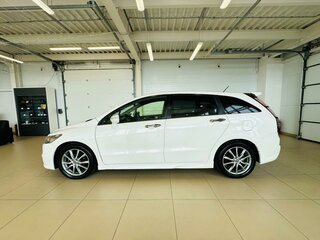 2012 Honda Stream II Рестайлинг, белый, 1509000 рублей, вид 3
