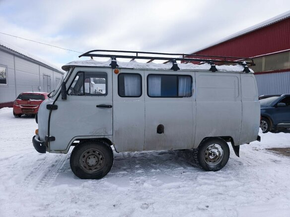 2017 УАЗ 3909, серебристый, 650000 рублей - вид 2