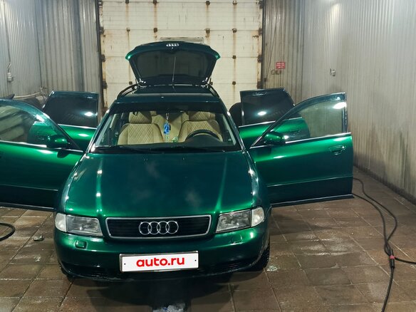 1997 Audi A4 I (B5), зелёный, 320000 рублей - вид 4