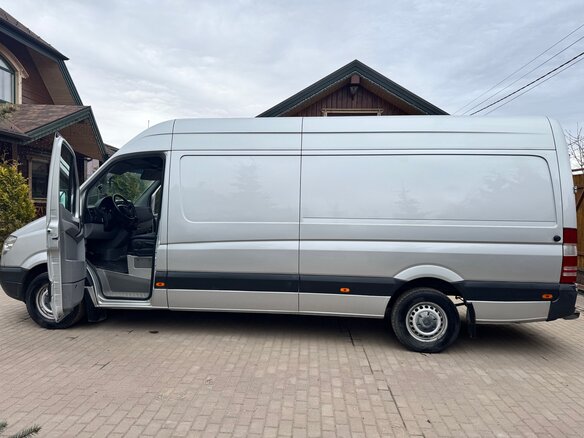 2010 Mercedes-Benz Sprinter, серебристый, 2400000 рублей - вид 16