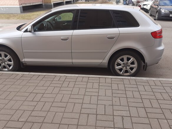 2011 Audi A3 II (8P) Рестайлинг 2, серый, 1100000 рублей - вид 4