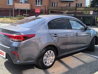 2017 Kia Rio IV, серый, 1185000 рублей, вид 1