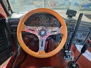1983 BMW 3 серии 318i II (E30), красный, 900000 рублей, вид 3