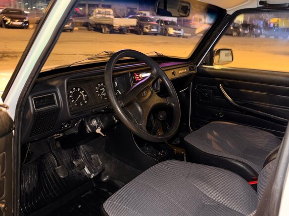 2007 Lada (ВАЗ) 2107, белый, 290000 рублей - вид 8