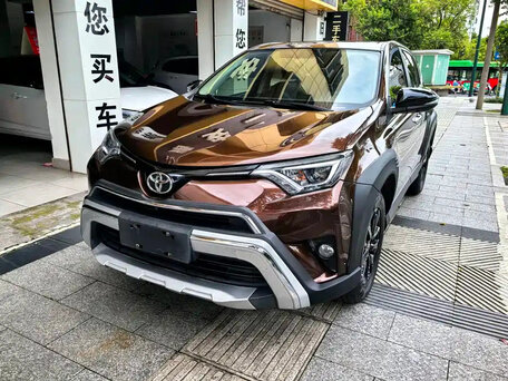 Toyota RAV4 IV (XA40) Рестайлинг