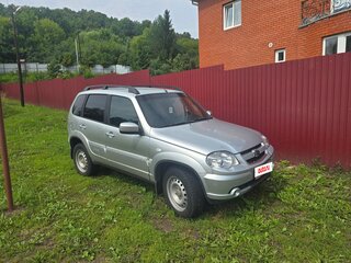 2012 Chevrolet Niva I Рестайлинг, серый, 389999 рублей, вид 4