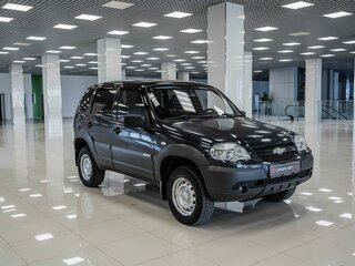 2011 Chevrolet Niva I Рестайлинг, чёрный, 400000 рублей, вид 3