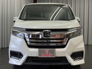 2021 Honda Stepwgn Spada V Рестайлинг, белый, 1880000 рублей, вид 2