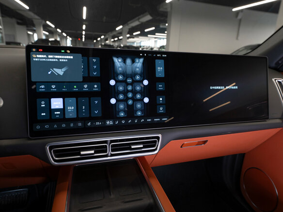 2025 Li Auto (Lixiang) L9 52.3 kWh I Рестайлинг, чёрный, 9200000 рублей - вид 19