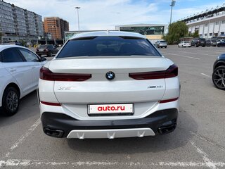 2021 BMW X6 40i III (G06), белый, 7200000 рублей, вид 5