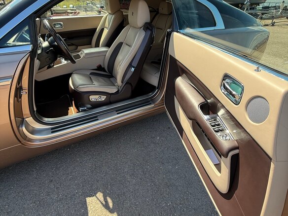 2019 Rolls-Royce Wraith, золотистый, 22000000 рублей - вид 10