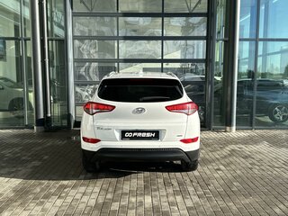 2016 Hyundai Tucson III, белый, 1949999 рублей, вид 4