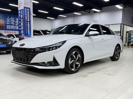 Hyundai Elantra VII (CN7)