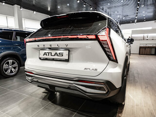 2026 Geely Atlas II, белый, 4119990 рублей, вид 5