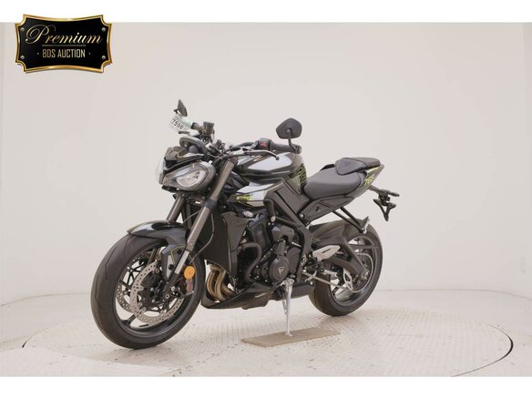 2025 Triumph Street Triple, чёрный, 1477000 рублей - вид 3