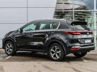 2020 Kia Sportage IV Рестайлинг, чёрный, 2240000 рублей, вид 2