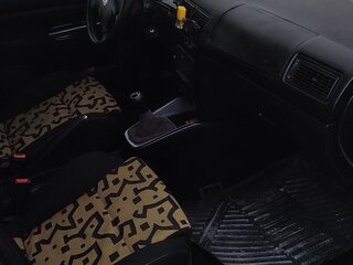 1998 Volkswagen Golf IV, чёрный, 345000 рублей, вид 3