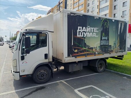 2018 Isuzu Elf (N-series), белый, 2000000 рублей, вид 4