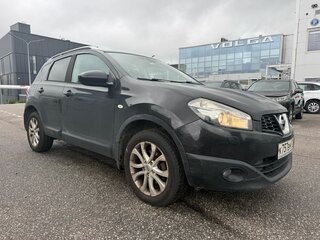2011 Nissan Qashqai I Рестайлинг, чёрный, 920000 рублей, вид 1
