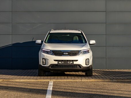 2013 Kia Sorento II Рестайлинг, белый, 1595000 рублей, вид 2