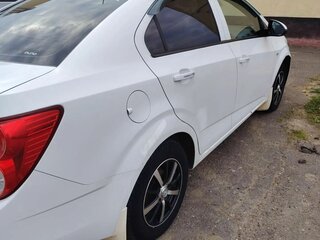 2012 Chevrolet Aveo II, белый, 500000 рублей, вид 4