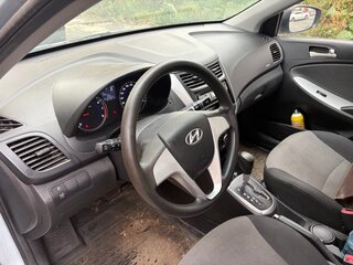 2011 Hyundai Solaris I, серебристый, 795000 рублей, вид 5