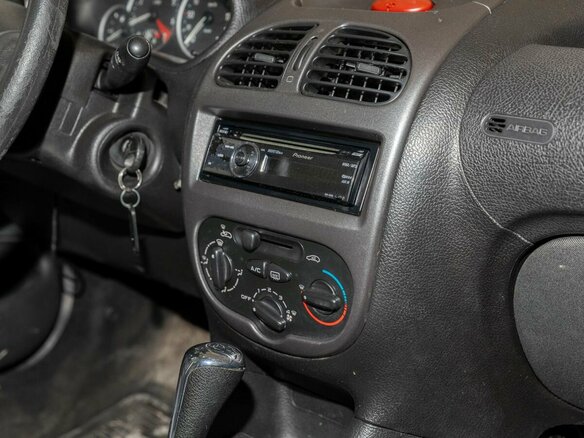 2008 Peugeot 206, красный, 250000 рублей - вид 14