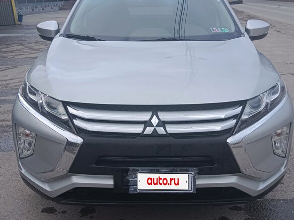 2020 Mitsubishi Eclipse Cross I, серебристый, 1555000 рублей
