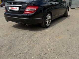 2010 Mercedes-Benz C-Класс 300 III (W204), чёрный, 1600000 рублей, вид 3