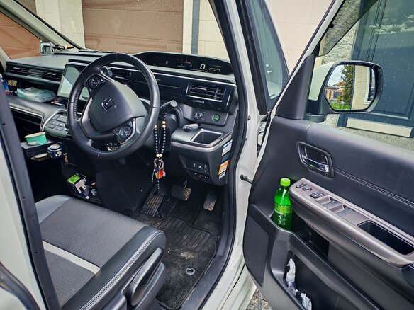 2018 Honda Stepwgn Spada V Рестайлинг, белый, 2250000 рублей - вид 8