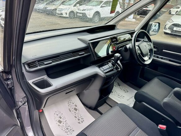 2015 Honda Stepwgn V, серый - вид 8