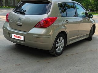 2013 Nissan Tiida I Рестайлинг, бежевый, 890000 рублей, вид 2