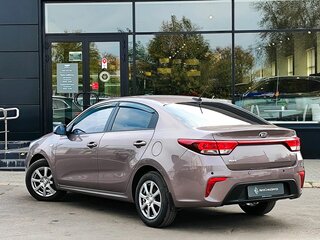 2018 Kia Rio IV, коричневый, 1109000 рублей, вид 4
