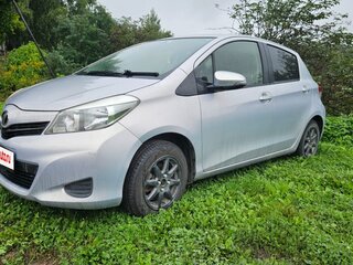 2012 Toyota Vitz III (XP130), серый, 640000 рублей, вид 1