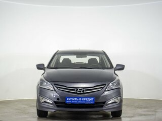 2015 Hyundai Solaris I Рестайлинг, серебристый, 749000 рублей, вид 2